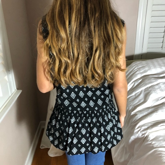 Solddd Outtt - Picture 4 of 4